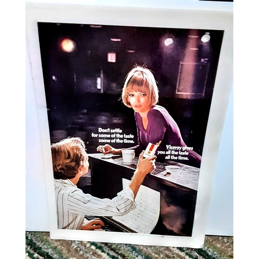 Vintage 1970 Viceroy Cigarettes Woman Piano Original Ad epherma